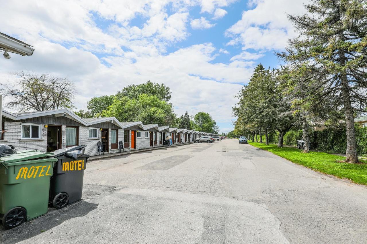 Motel Rideau Brossard Exterior foto