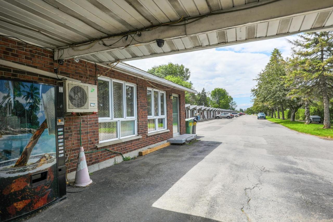 Motel Rideau Brossard Exterior foto